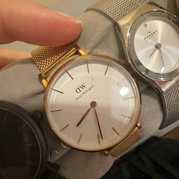 Daniel Wellington Watch - Picture 6 of 6